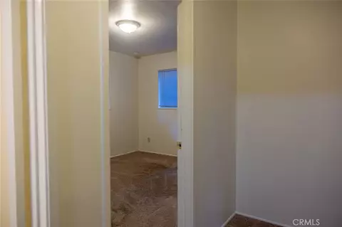 Entry Way - 24738 Nestal Ct, Crestline, CA 92325 photo 3 of 8