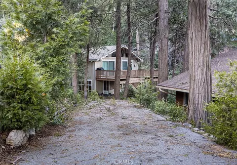 Exterior - 24738 Nestal Ct, Crestline, CA 92325 photo 5 of 13