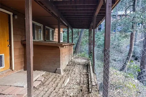 Exterior - 24738 Nestal Ct, Crestline, CA 92325 photo 12 of 13
