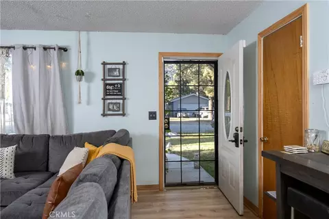 Entry Way - 332 Grenfall Ln, Big Bear City, CA 92314 photo 1 of 1