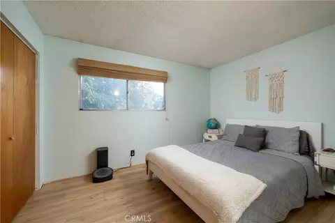 Bedroom - 332 Grenfall Ln, Big Bear City, CA 92314 photo 3 of 5