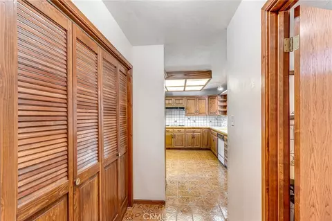 Entry Way - 1227 Portillo Ln, Lake Arrowhead, CA 92352 photo 2 of 2