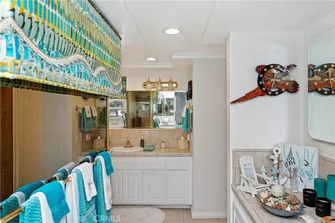 Bath - 3694 Parkside, San Bernardino, CA 92404 photo 5 of 5