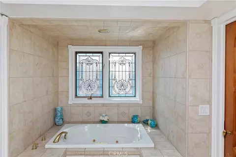 Bath - 3694 Parkside, San Bernardino, CA 92404 photo 3 of 5
