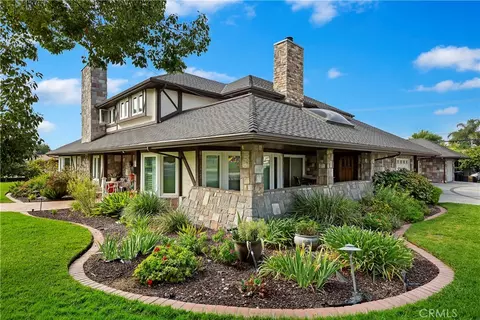 Exterior - 3694 Parkside, San Bernardino, CA 92404 photo 6 of 16