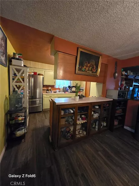 Kitchen - 461 W Scott St, Rialto, CA 92376 photo 3 of 5
