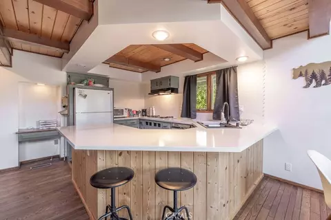 Kitchen - 721 Bear Mountain Rd, Big Bear City, CA 92314 photo 1 of 5