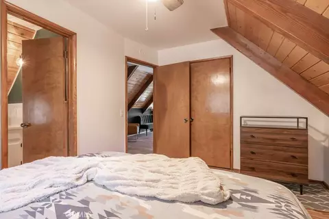 Bedroom - 721 Bear Mountain Rd, Big Bear City, CA 92314 photo 6 of 9