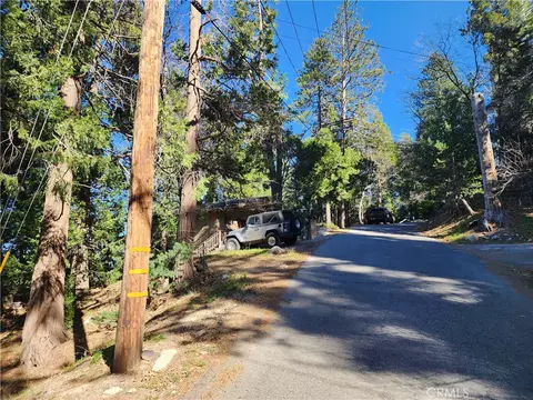 24200 Altdorf, Crestline, CA 92325 photo 18