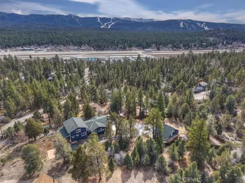 View/Area - 1051 Mound, Big Bear City, CA 92314 photo 5 of 6