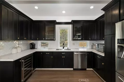 Kitchen - 1051 Mound, Big Bear City, CA 92314 photo 2 of 6