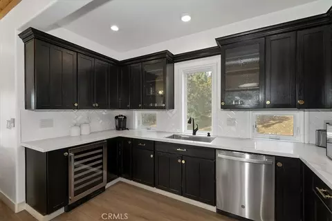 Kitchen - 1051 Mound, Big Bear City, CA 92314 photo 3 of 6