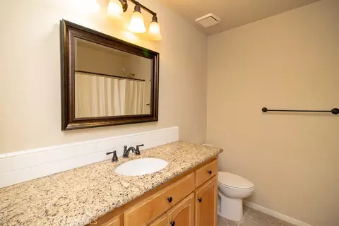 Bath - 20376 Tonawanda, Apple Valley, CA 92307 photo 5 of 5