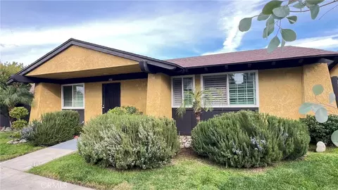 306 E Thornton, Hemet, CA 92543