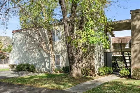 2536 White Oak Pl #5, Escondido, CA 92027