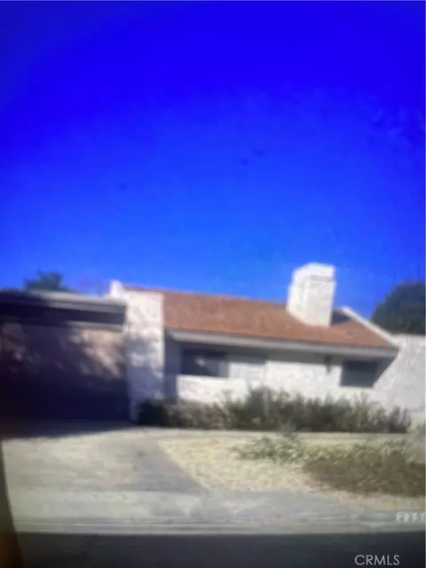 2256 N Sunshine, Palm Springs, CA 92264