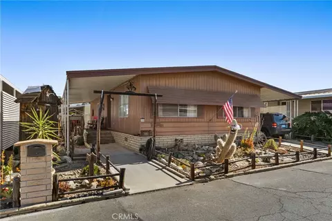 881 N Lake St #280, Hemet, CA 92544