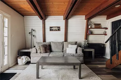 396 Kern Ave, Sugarloaf, CA 92386