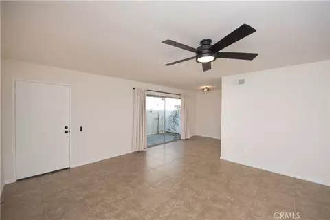 Living - 811 Pillar Point Way, Oceanside, CA 92058 photo 2 of 4