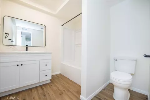 Bath - 811 Pillar Point Way, Oceanside, CA 92058 photo 1 of 2