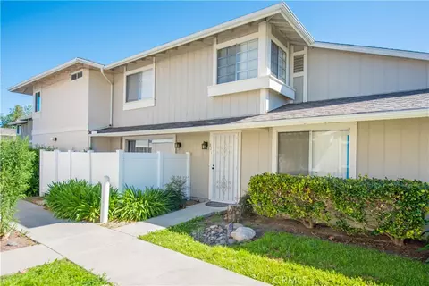 811 Pillar Point Way, Oceanside, CA 92058