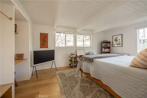 Bedroom - 399 Rainier Rd, Lake Arrowhead, CA 92352 photo 5 of 13