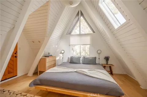 Bedroom - 399 Rainier Rd, Lake Arrowhead, CA 92352 photo 13 of 13