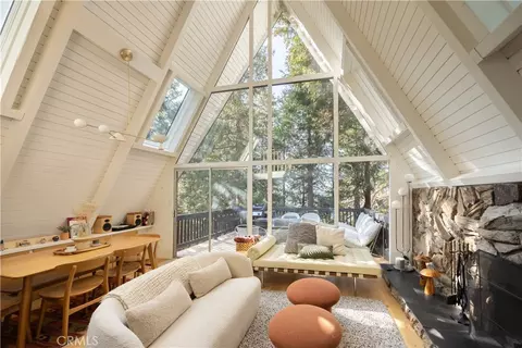 Living - 399 Rainier Rd, Lake Arrowhead, CA 92352 photo 1 of 4