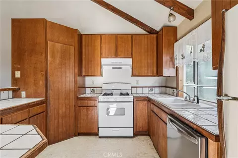 1209 Bridal Path, Rimforest, CA 92378 photo 22