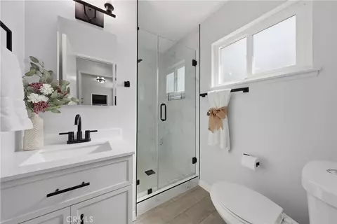 Bath - 5653 Corwin, Riverside, CA 92503 photo 1 of 2