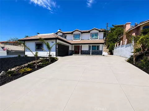 22896 San Joaquin E, Canyon Lake, CA 92587