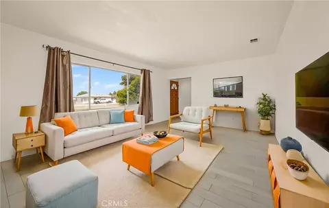 Living - 13555 3rd, Yucaipa, CA 92399 photo 3 of 6