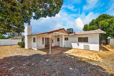 Exterior - 13555 3rd, Yucaipa, CA 92399 photo 2 of 3