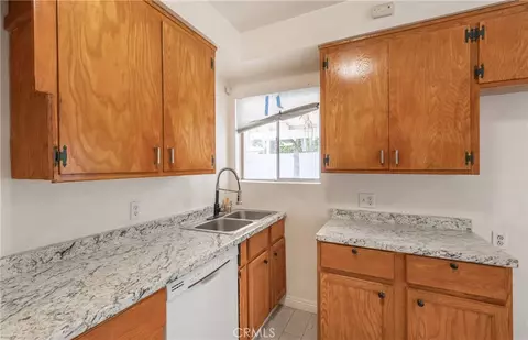 Kitchen - 13555 3rd, Yucaipa, CA 92399 photo 4 of 4