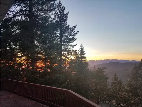 30906 Live Oak, Running Springs, CA 92382