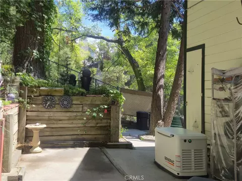 Exterior - 24214 Zurich, Crestline, CA 92325 photo 5 of 16