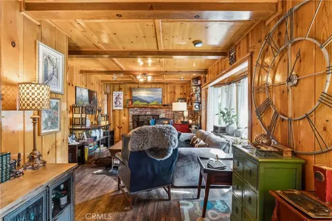 Living - 24214 Zurich, Crestline, CA 92325 photo 1 of 4
