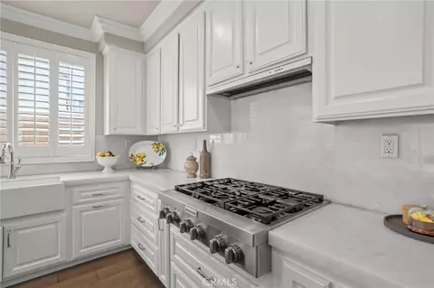 Kitchen - 1062 Mccall Dr, Corona, CA 92881 photo 3 of 5