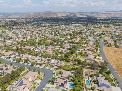 View/Area - 1062 Mccall Dr, Corona, CA 92881 photo 8 of 10