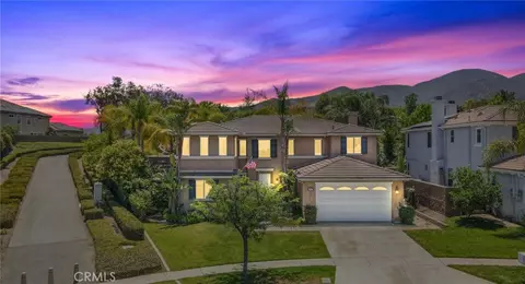 1062 Mccall Dr, Corona, CA 92881