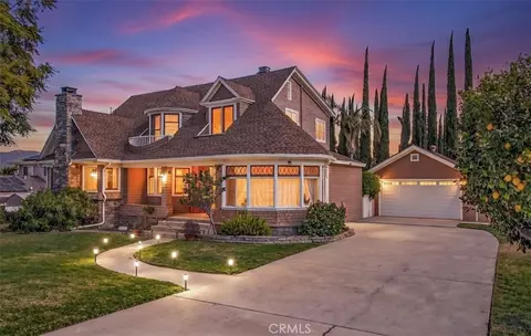 171 Bellevue, Redlands, CA 92373