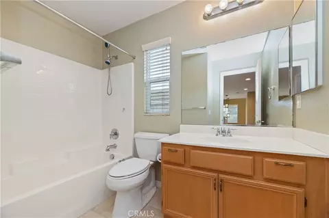 Bath - 595 Dundee Ln, San Marcos, CA 92069 photo 4 of 4