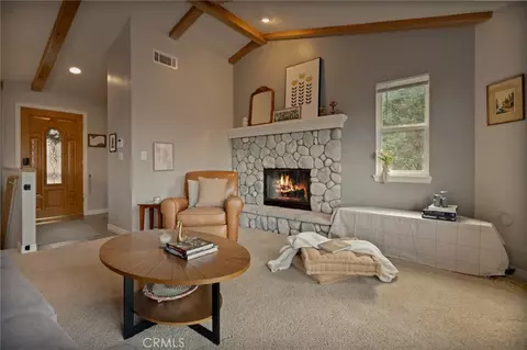 1419 Calgary, Lake Arrowhead, CA 92352