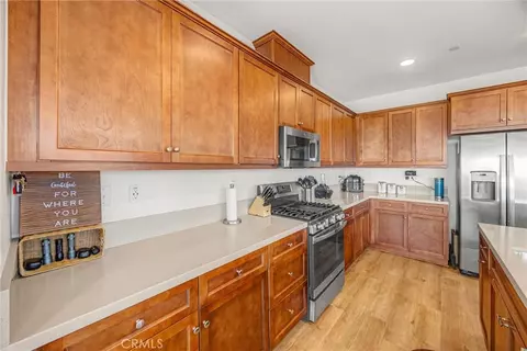 Kitchen - 1685 Spring Run, Beaumont, CA 92223 photo 2 of 4