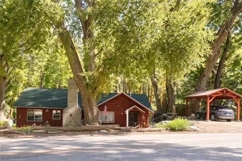40204 Valley Of The Fls, Forest Falls, CA 92339