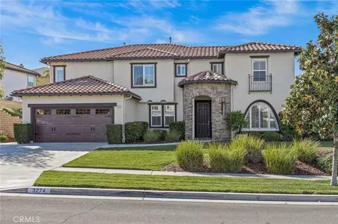 3274 Stoneberry Ln, Corona, CA 92882