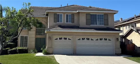 388 Snowbird Ln, Corona, CA 92882