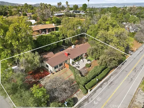 View/Area - 30993 Palo Alto Dr, Redlands, CA 92373 photo 2 of 6