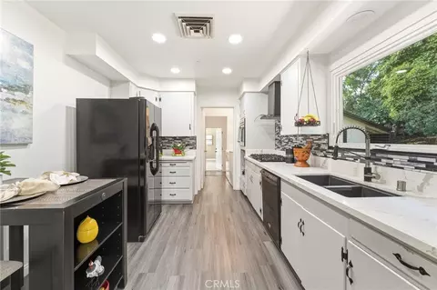 Kitchen - 30993 Palo Alto Dr, Redlands, CA 92373 photo 3 of 3
