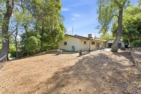 Exterior - 30993 Palo Alto Dr, Redlands, CA 92373 photo 8 of 21